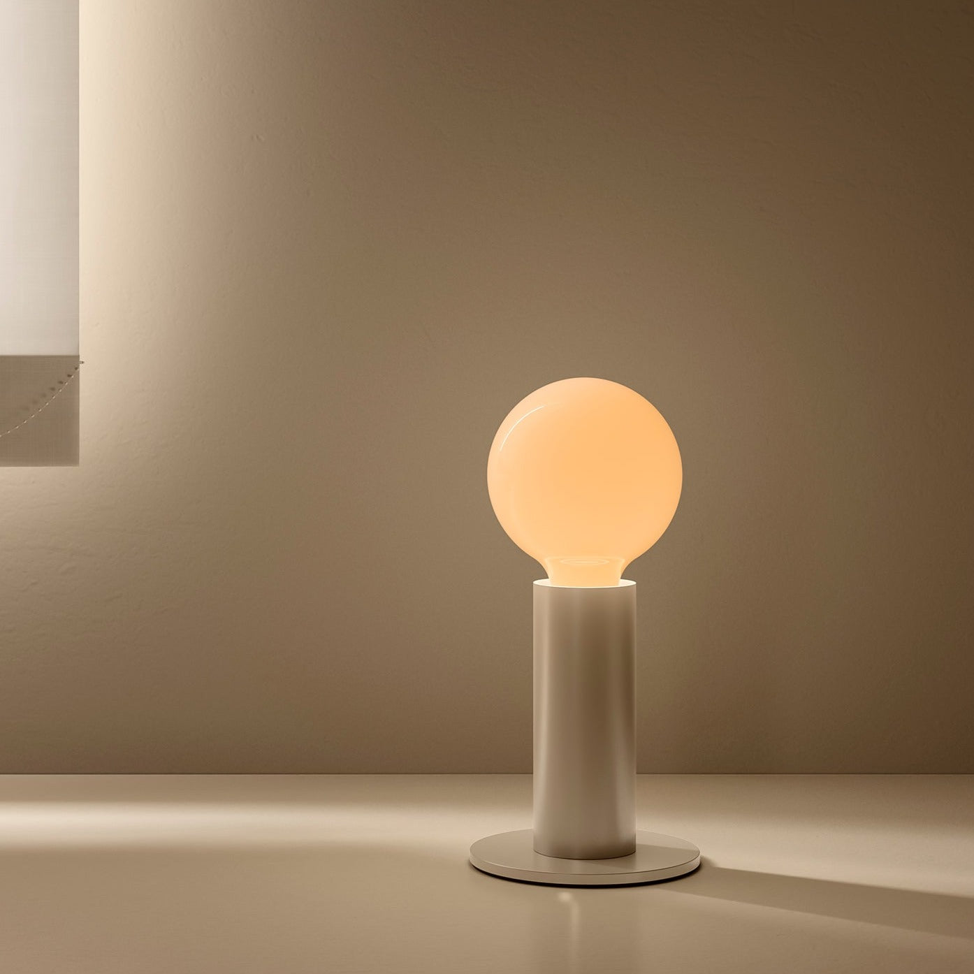 SOL Lamp Sesame Milk